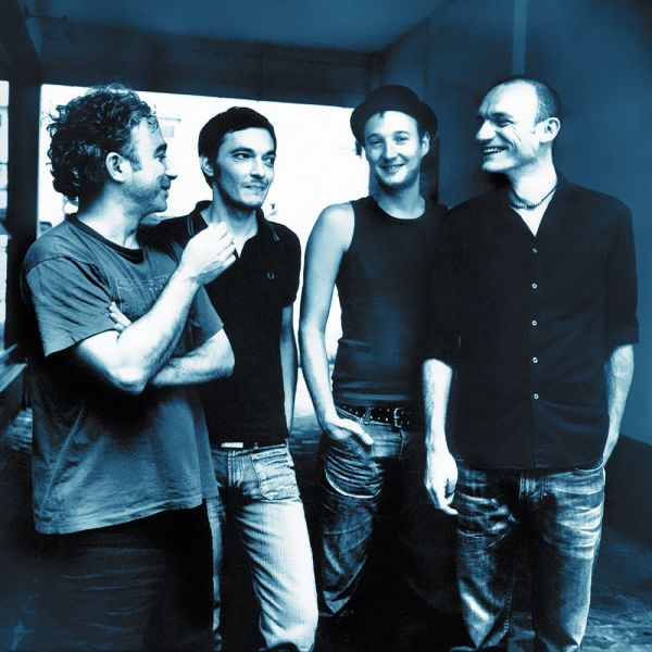 Fichier:Louise Attaque.jpg