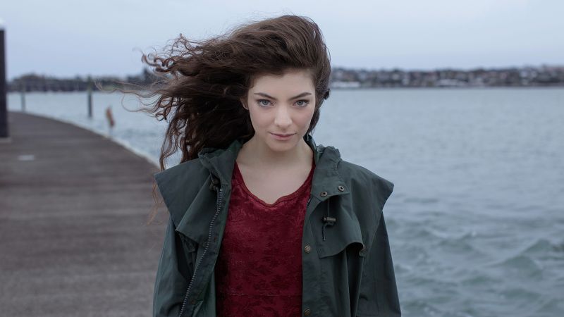 Fichier:Lorde background.jpg