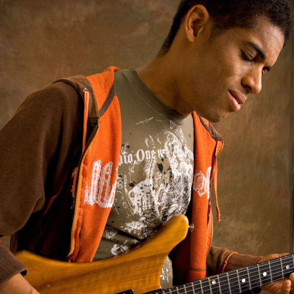 Fichier:Stanley Jordan.jpg