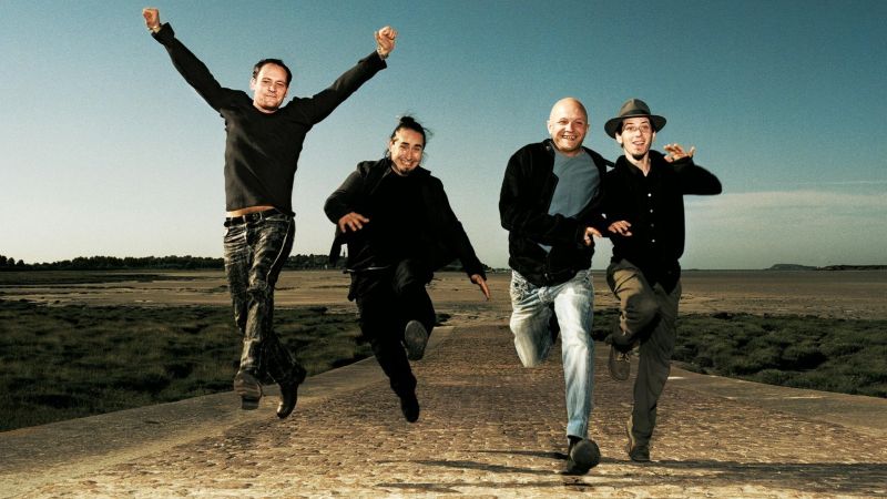 Fichier:Tryo background.jpg