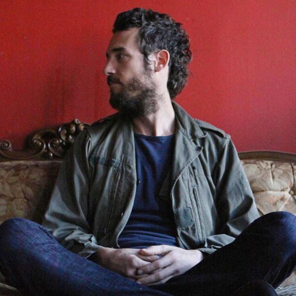 Fichier:Alexi Murdoch.jpg