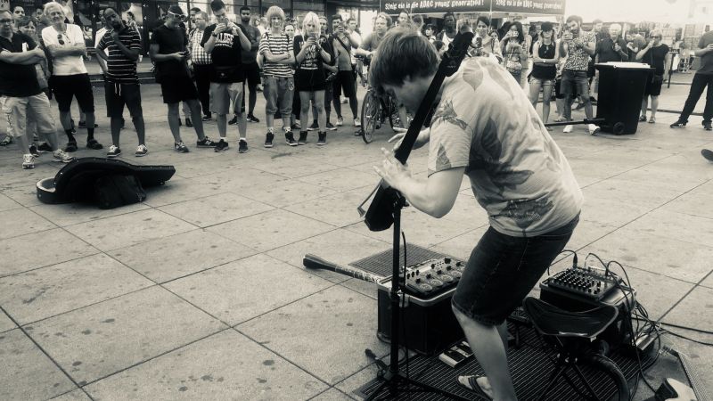 Fichier:Reinhardt Buhr background.jpg